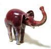 Rood geglazuurde steengoed olifant